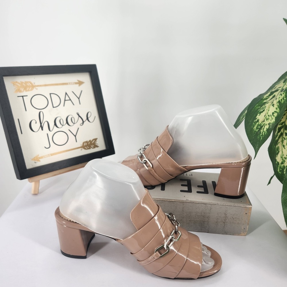 Karl Lagerfeld Paris Haley Kid Patent Leather Mules Block Heel Pleated Chain 7.5